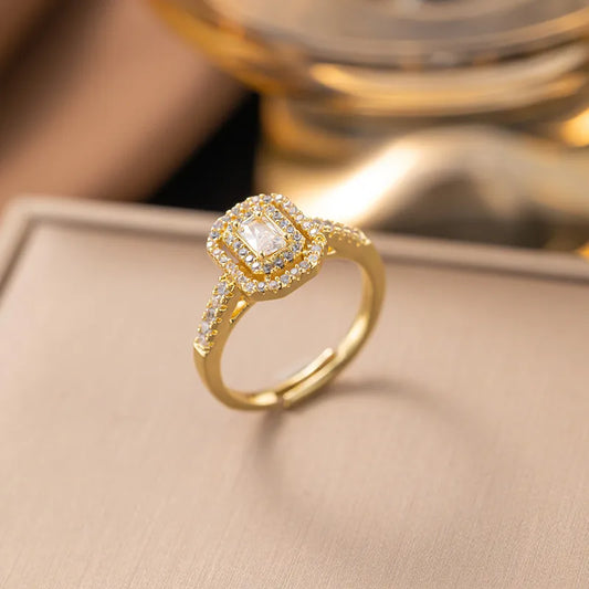 Geometric Gold Halo Ring - JEWELMINES