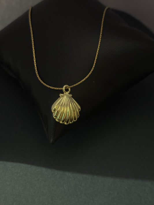 Ocean Charm Seashell Necklace - JEWELMINES
